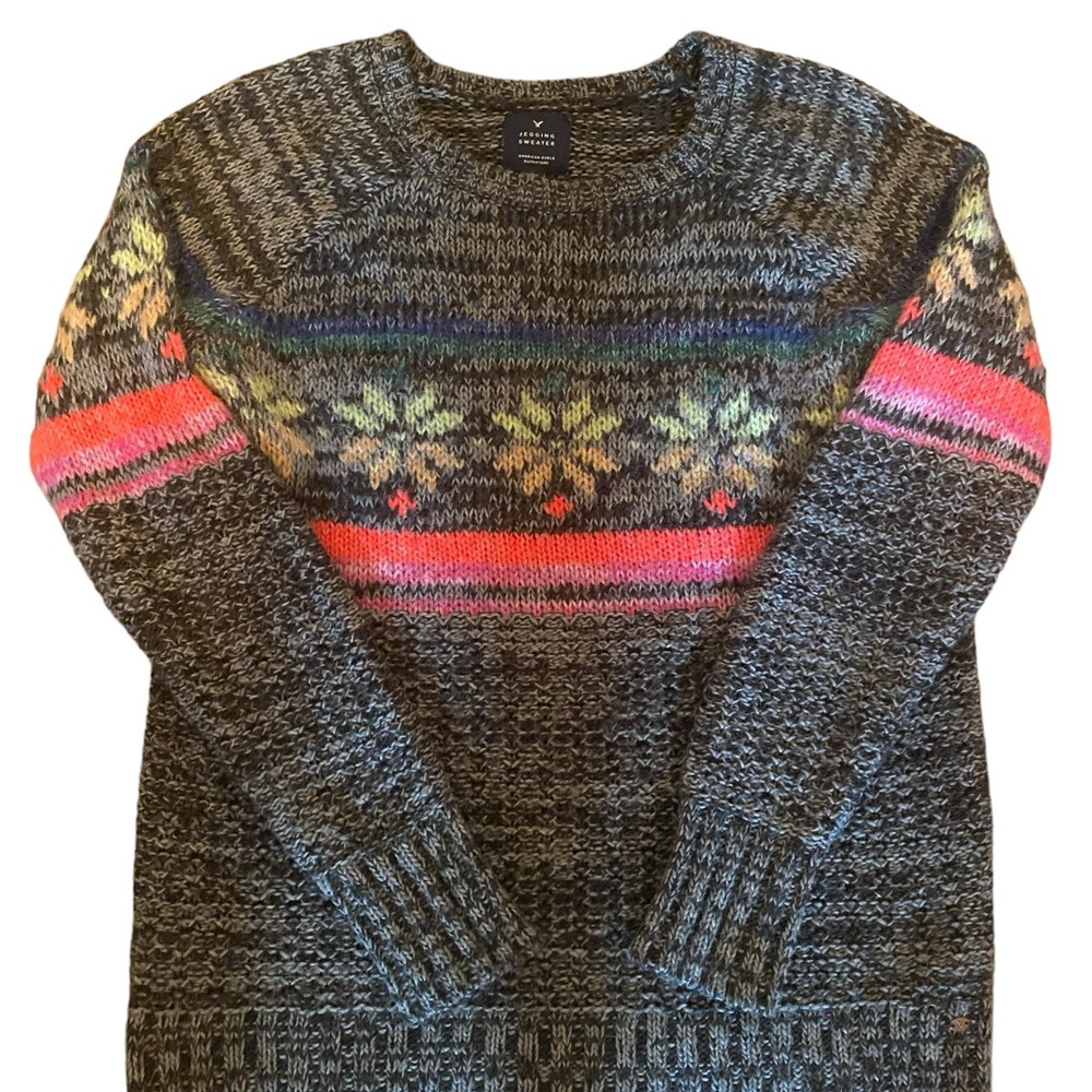 Women's American eagle outfitter winter sweater - size medium